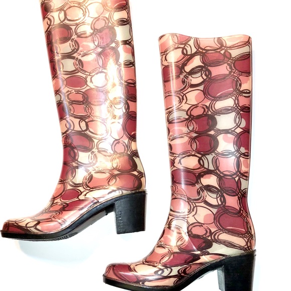 Shoes - Rain boots in EUC